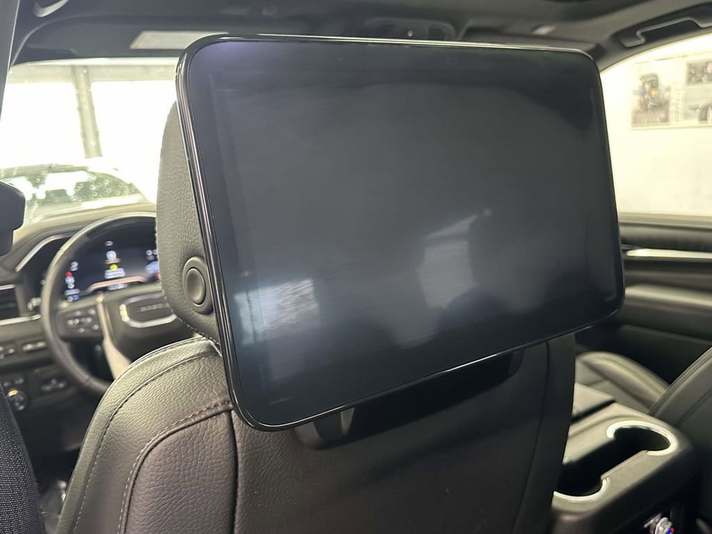 Certified 2024 GMC Yukon Denali w/ Advanced Technology Package image 14