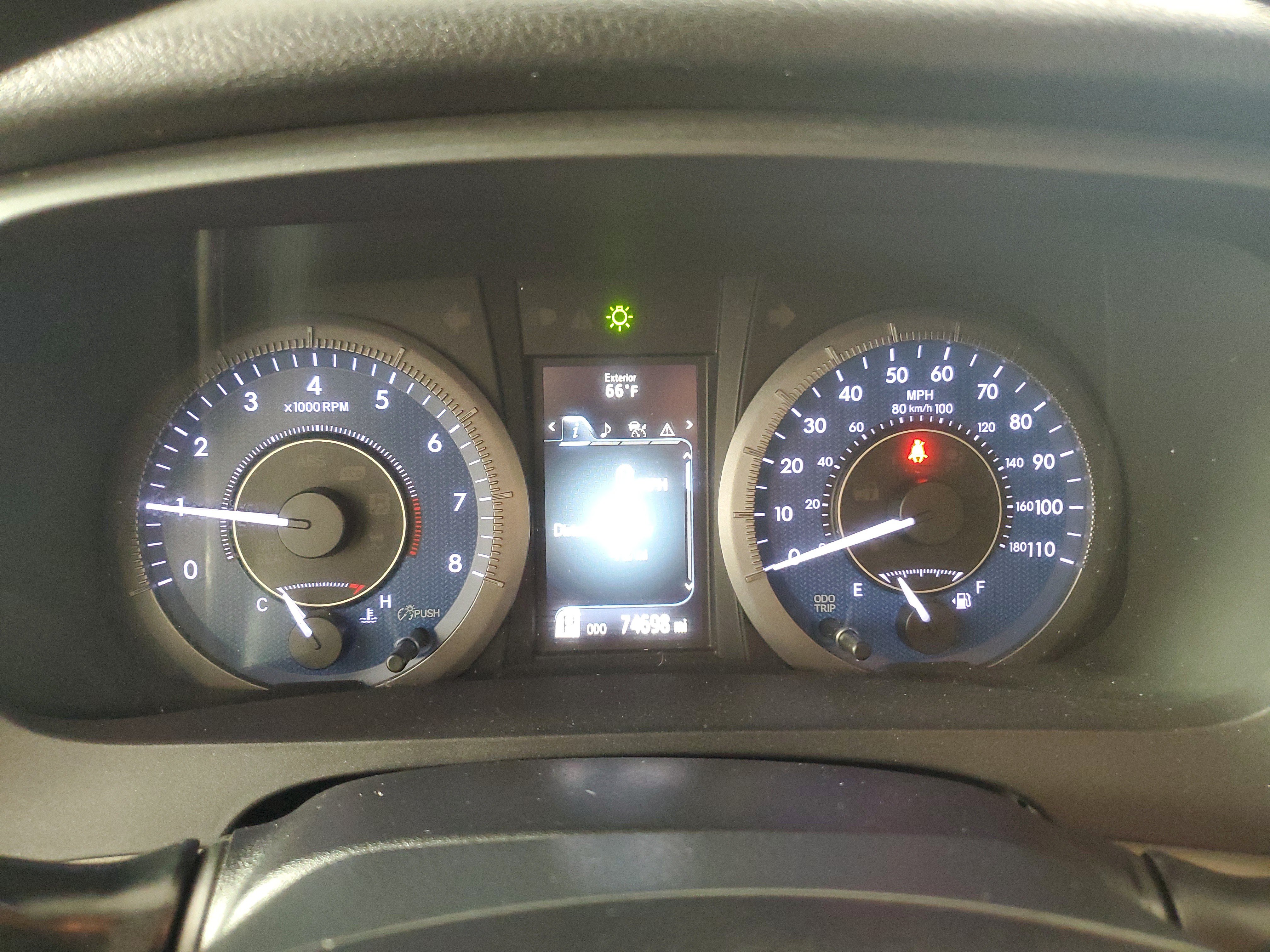 Used 2020 Toyota Sienna LE w/ Carpet Mat Package FWD image 23