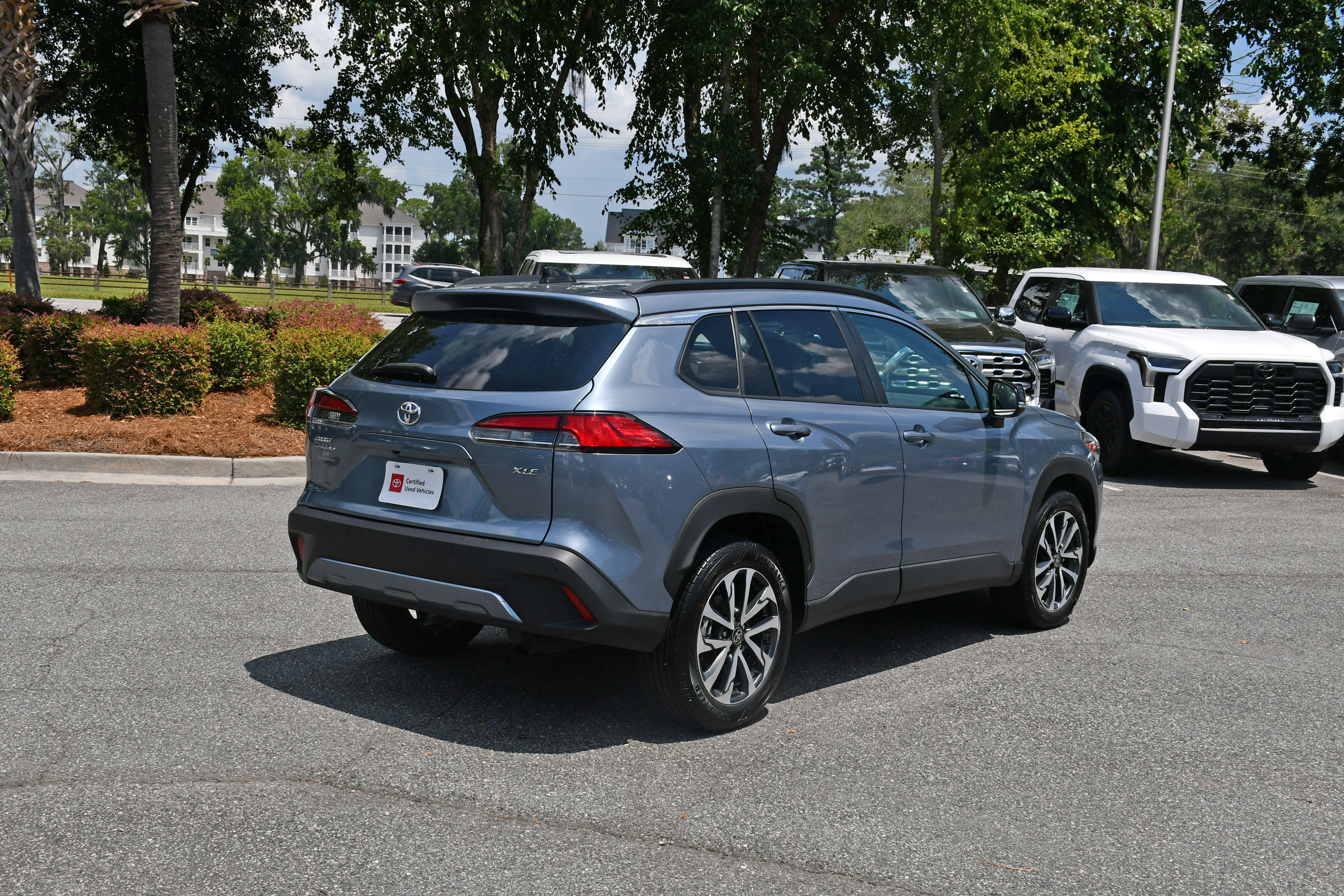 Certified 2025 Toyota Corolla Cross XLE FWD image 4