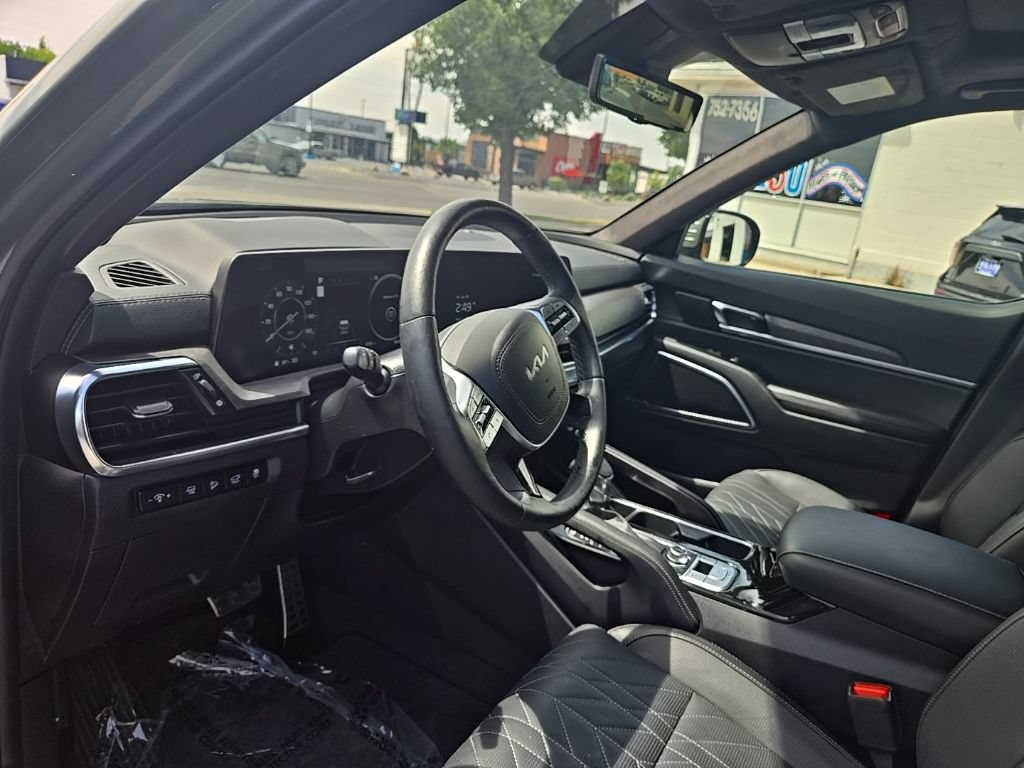 Used 2024 Kia Telluride SX Prestige X-Pro AWD/4WD image 11