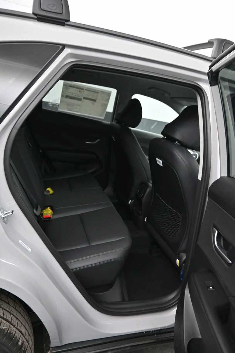 New 2026 Hyundai Kona SEL Premium AWD/4WD image 11