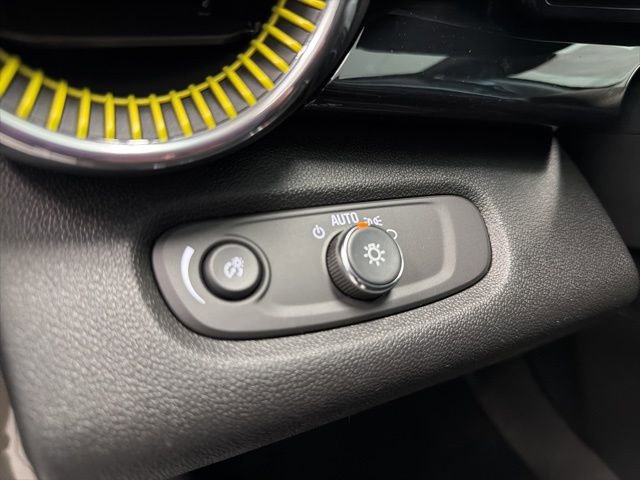 New 2026 Chevrolet Trax ACTIV w/ Driver Confidence Package image 16