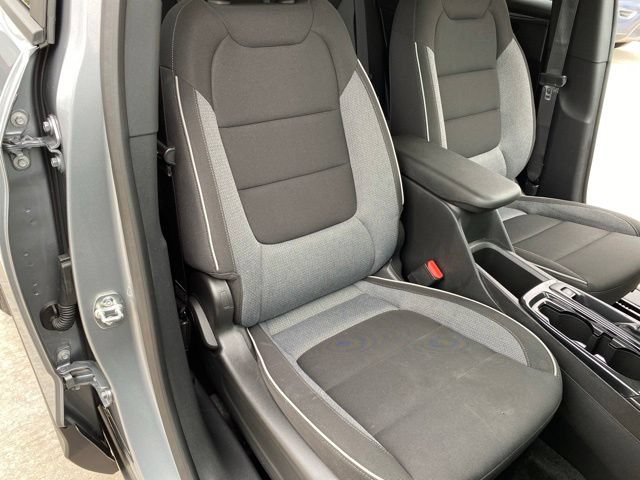 Used 2026 Chevrolet TrailBlazer LT AWD/4WD image 32