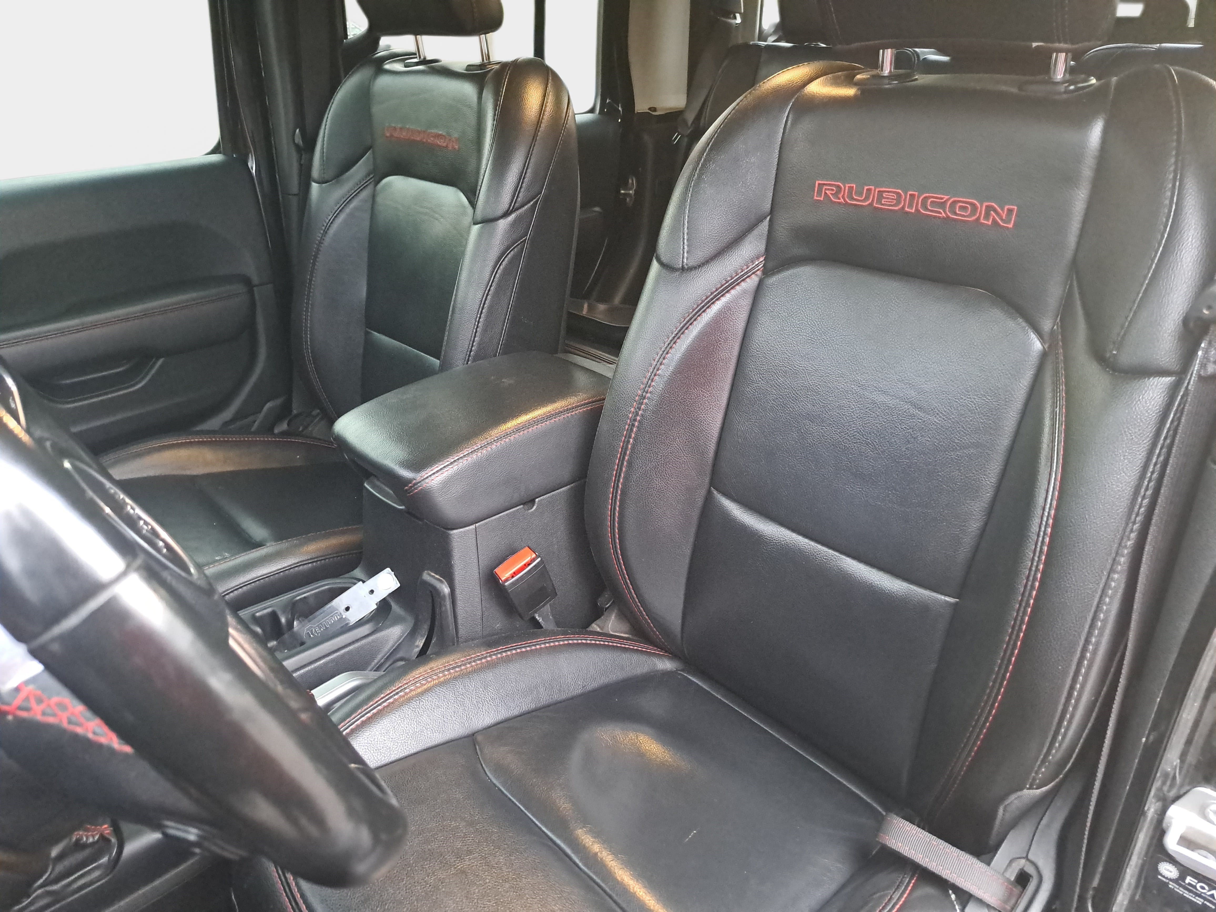 Used 2022 Jeep Gladiator Rubicon w/ LED Lighting Group AWD/4WD image 14