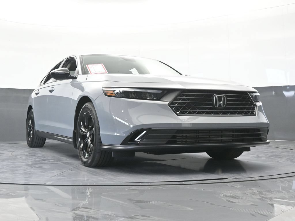Used 2025 Honda Accord SE image 61