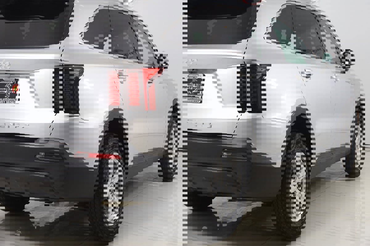 Used 2022 Kia Sorento LX image 41