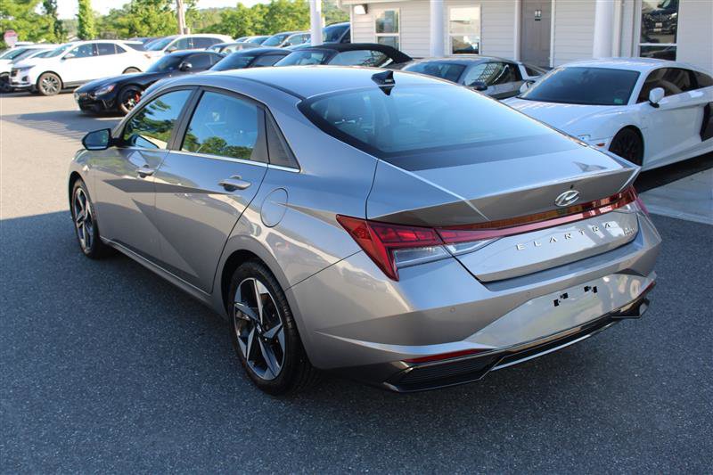 Used 2023 Hyundai Elantra Limited FWD image 5