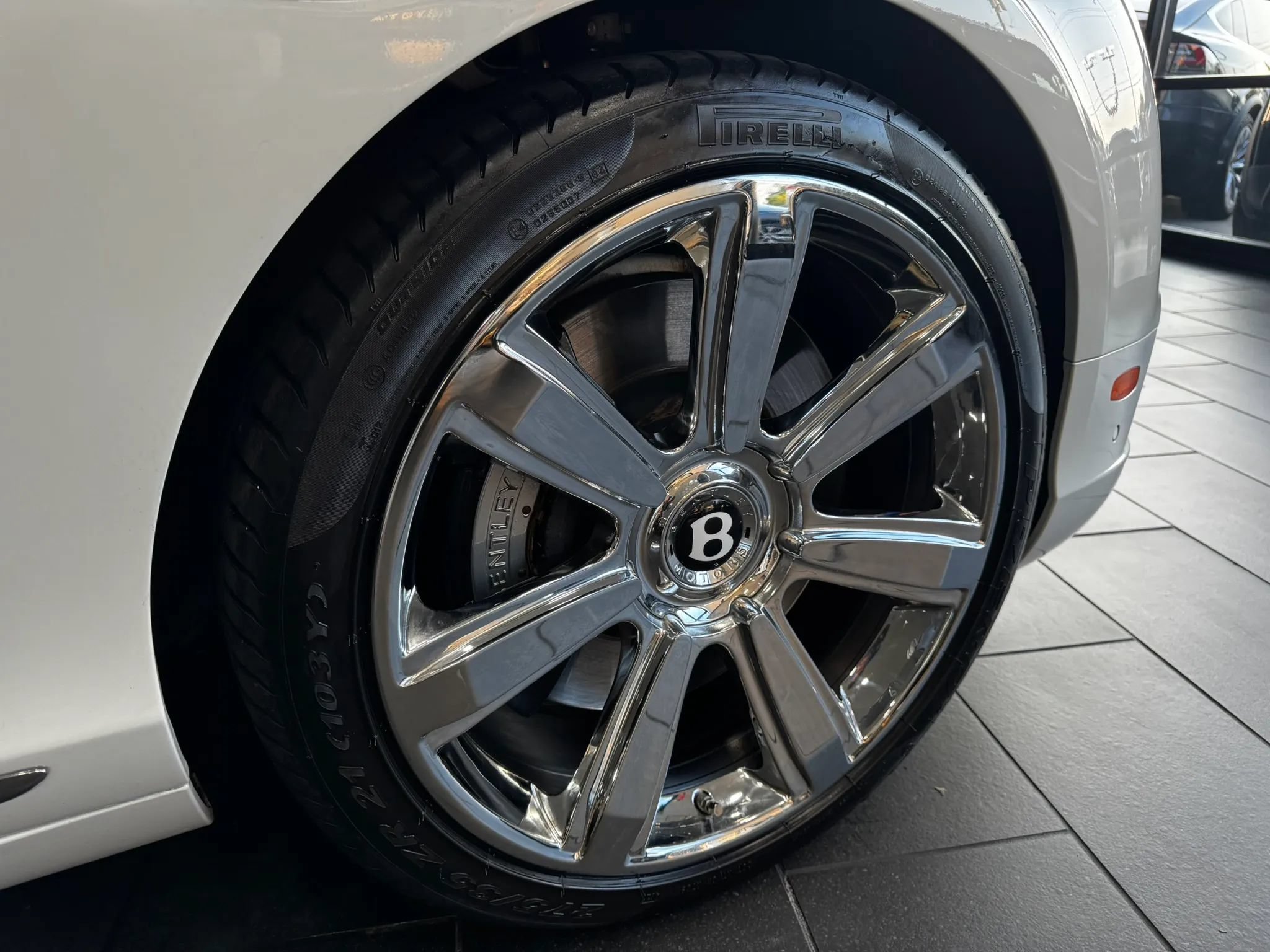 Used 2017 Bentley Continental GT AWD/4WD image 54