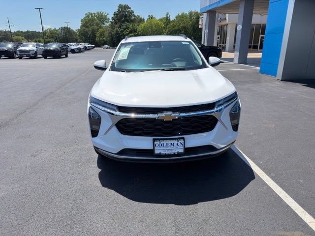 New 2026 Chevrolet Trax LT w/ LT Convenience Package FWD image 4