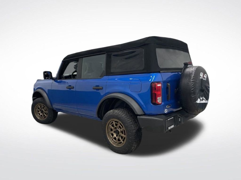 Used 2023 Ford Bronco 4-Door image 3