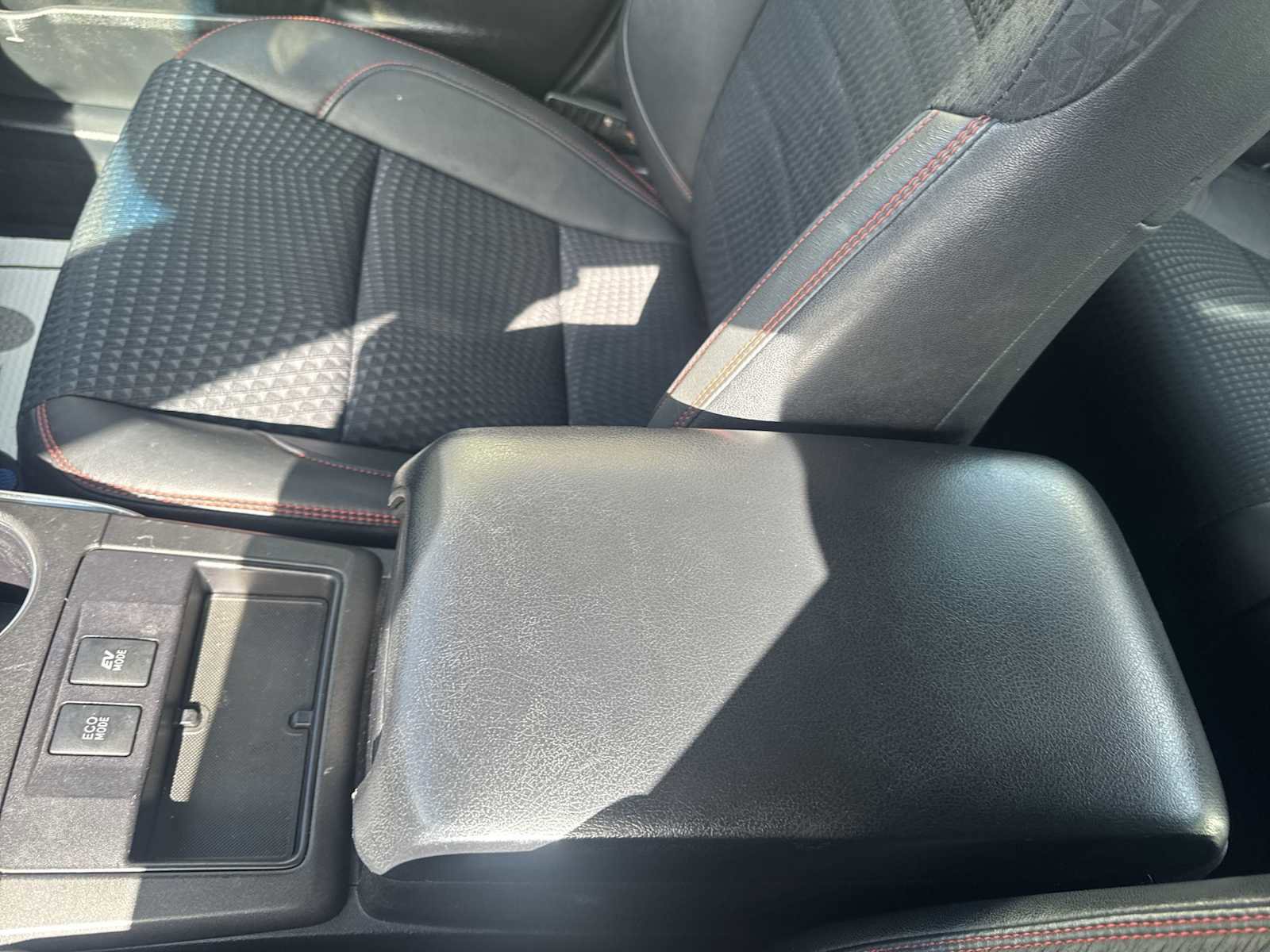 Used 2015 Toyota Camry SE image 20