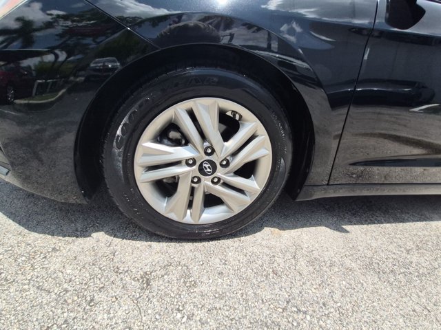 Used 2020 Hyundai Elantra Value Edition FWD image 23