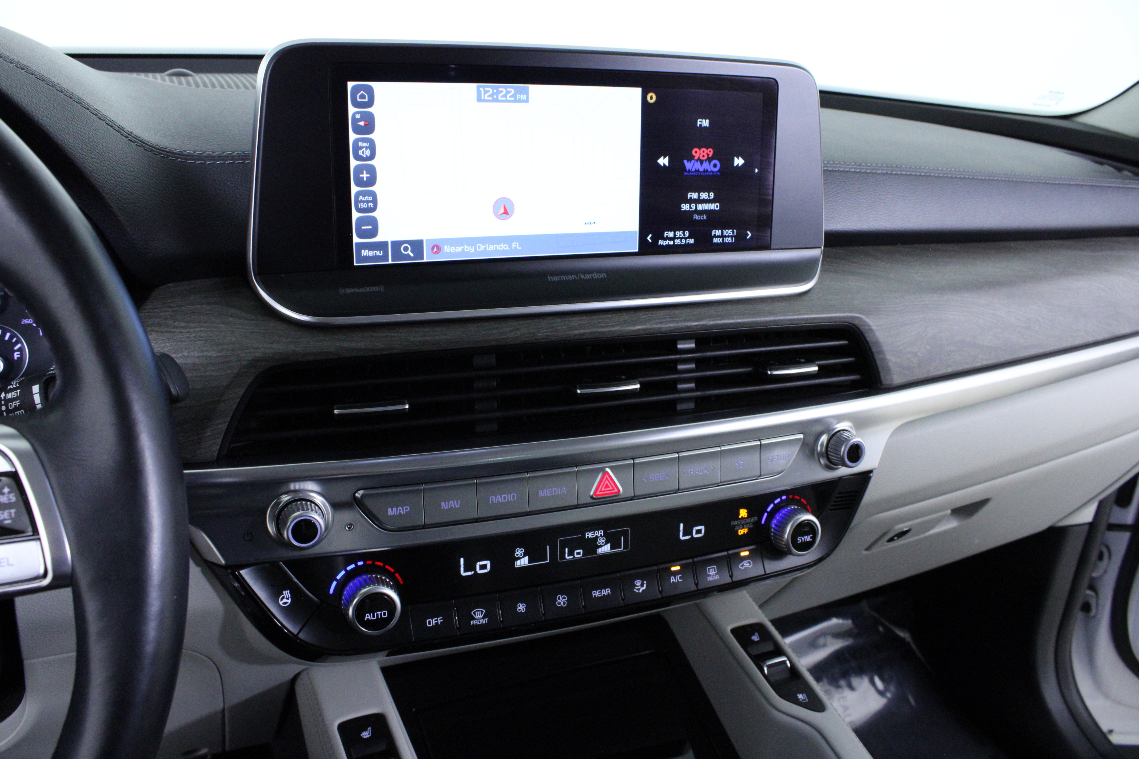 Used 2022 Kia Telluride SX w/ SX Prestige Package image 29