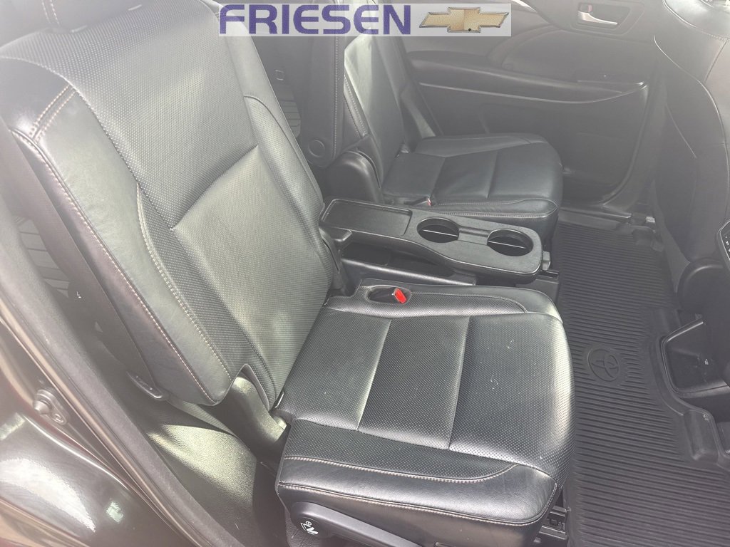 Used 2018 Toyota Highlander Limited w/ Protection Package #3 image 30