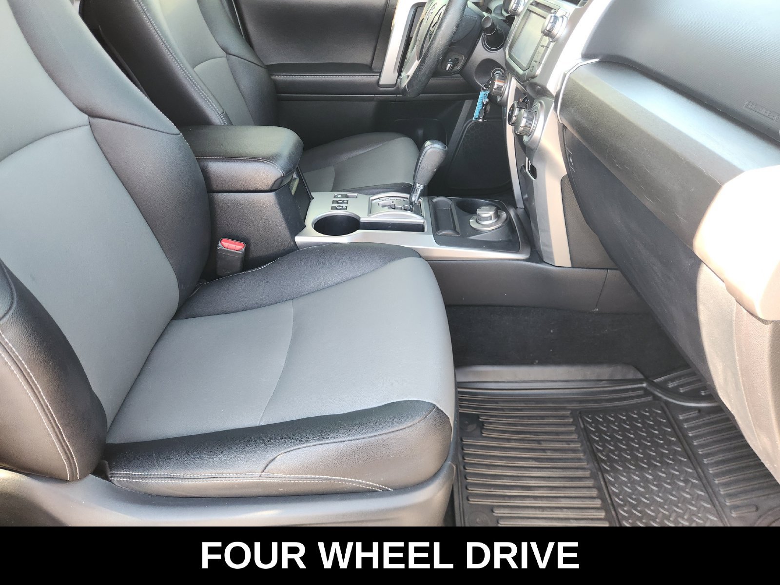 Used 2018 Toyota 4Runner SR5 Premium AWD/4WD image 17