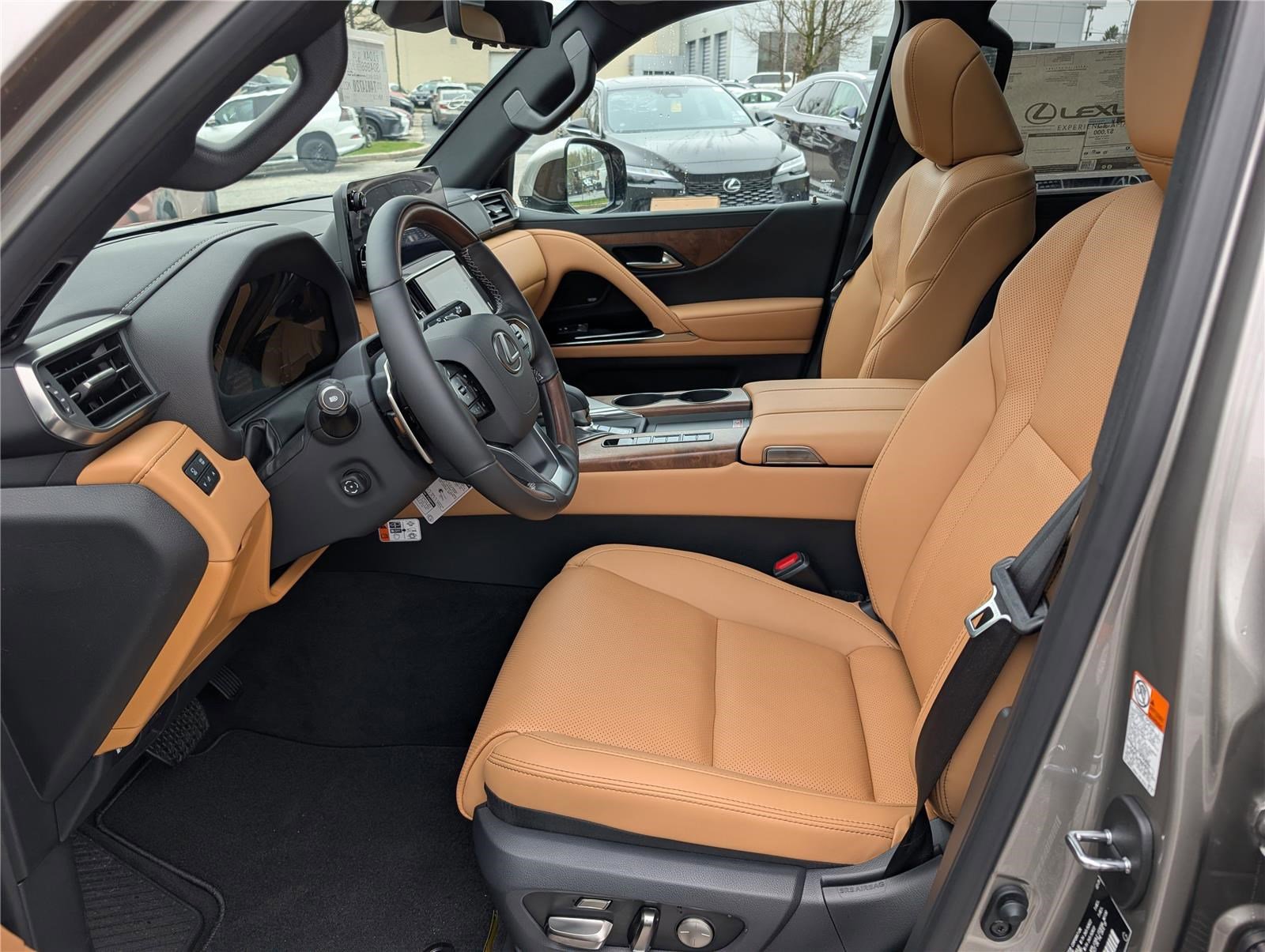 New 2026 Lexus LX 700h Luxury image 15