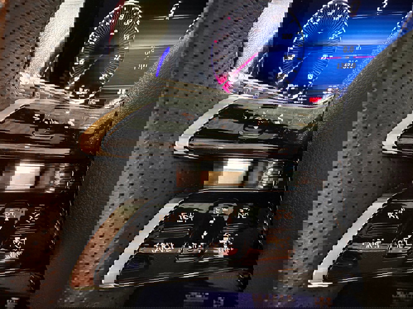 Used 2024 Mercedes-Benz GLB 250 4MATIC image 18