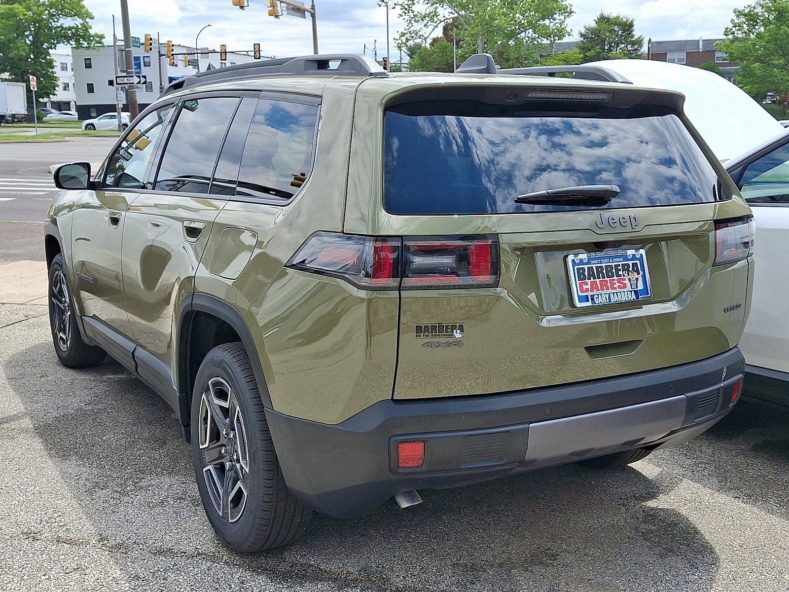 New 2026 Jeep Cherokee Laredo AWD/4WD image 3