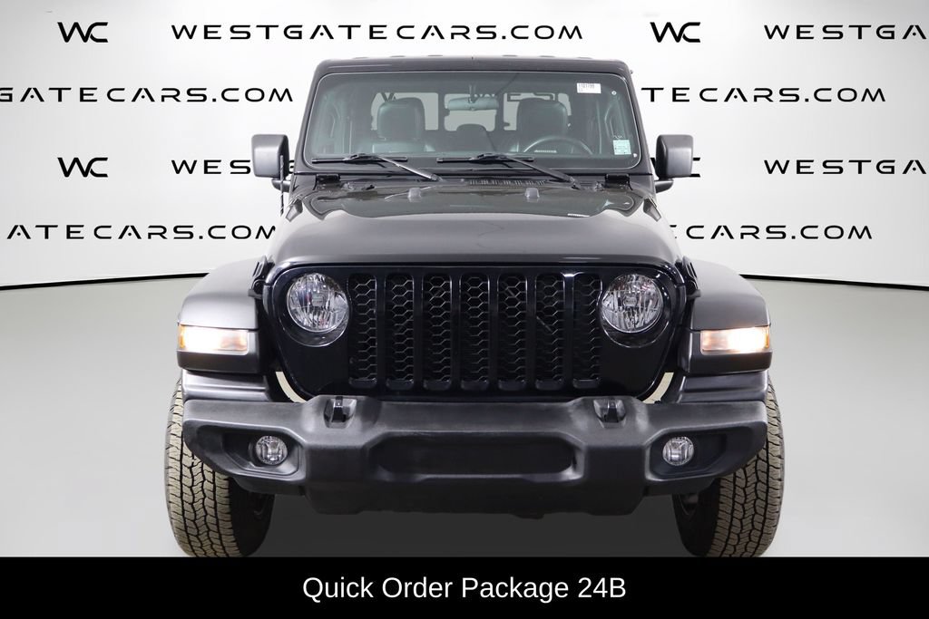 Used 2022 Jeep Gladiator Sport AWD/4WD video 2