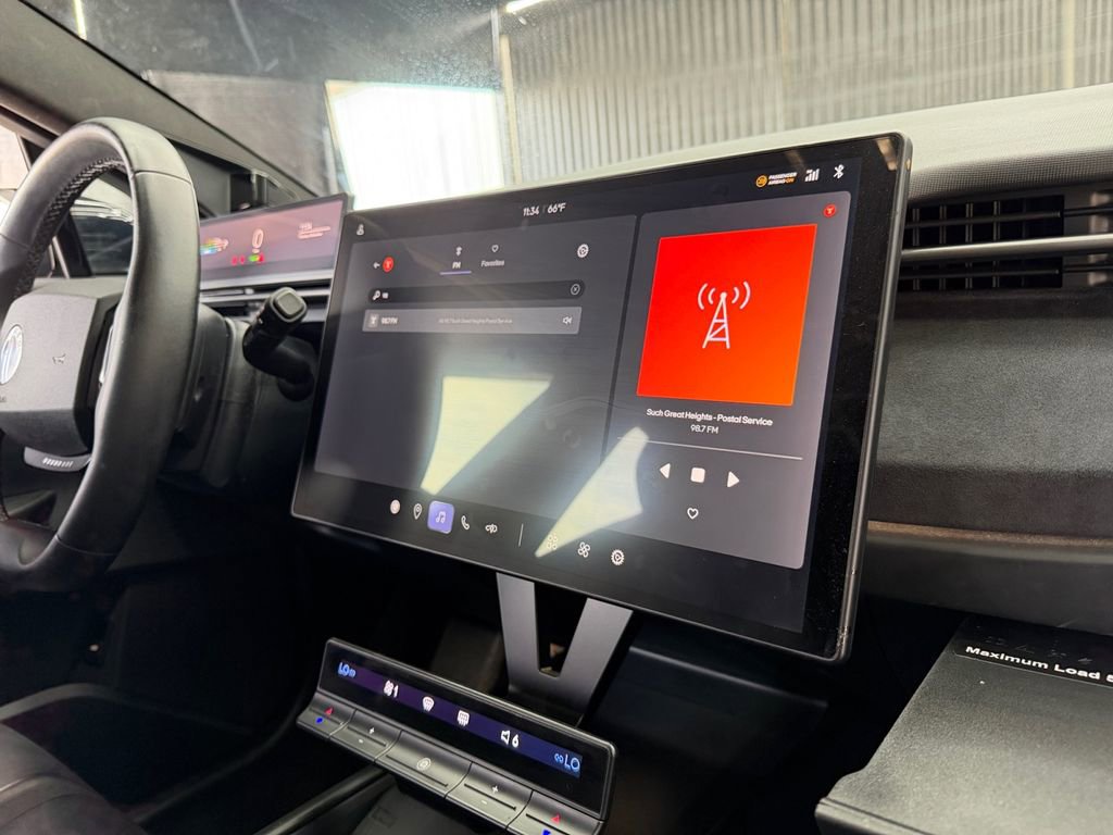 Used 2023 Fisker Ocean One image 28