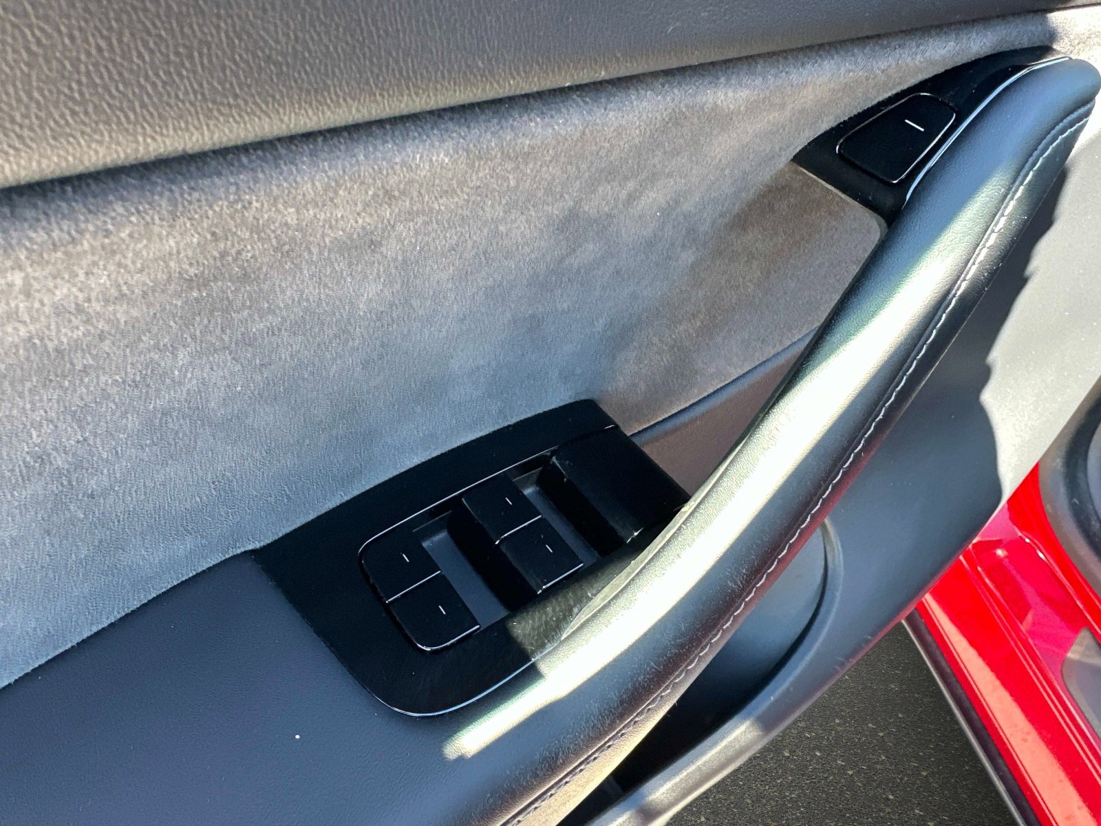 Used 2020 Tesla Model Y Performance image 18