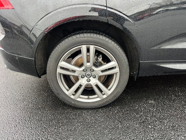 Used 2019 Volvo XC60 T6 Momentum w/ Premium Package image 13