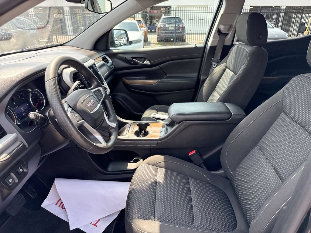 Used 2021 GMC Acadia SLE FWD image 22