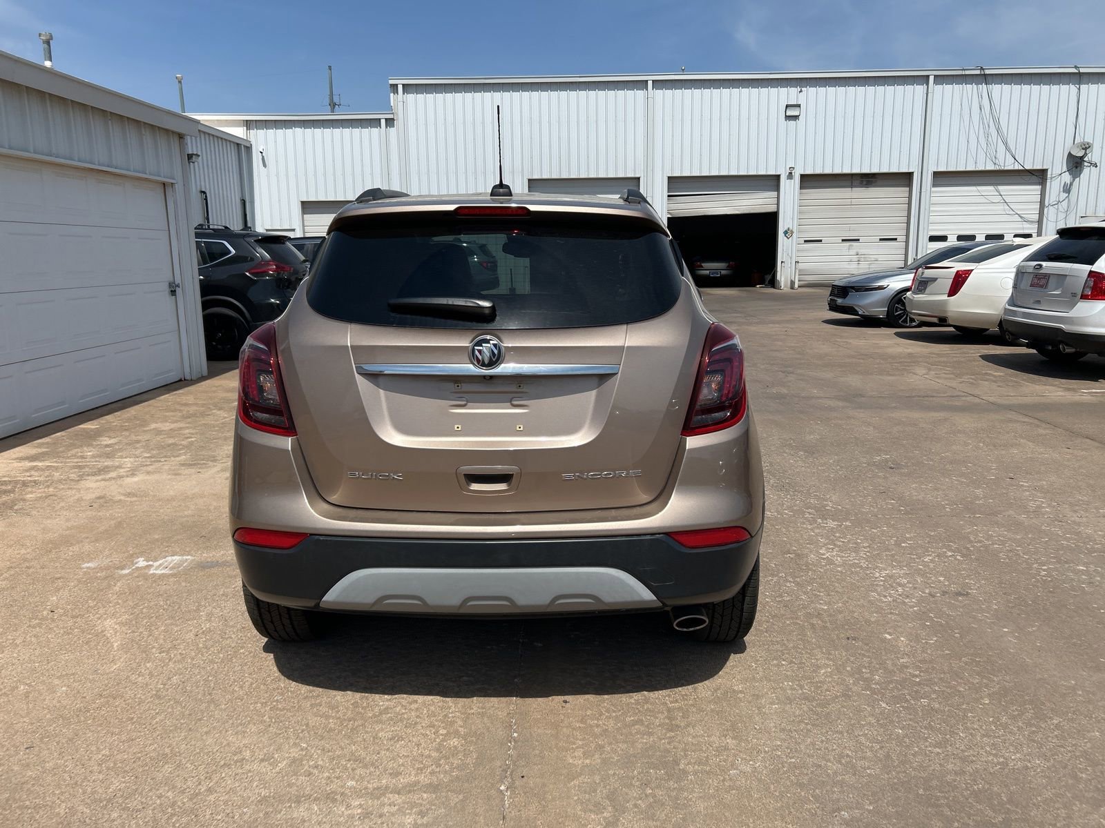 Used 2018 Buick Encore Essence image 6