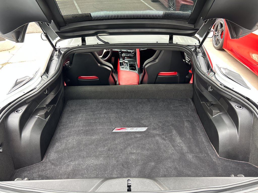 Used 2016 Chevrolet Corvette Z06 w/ 2LZ Preferred Equipment Group RWD image 5