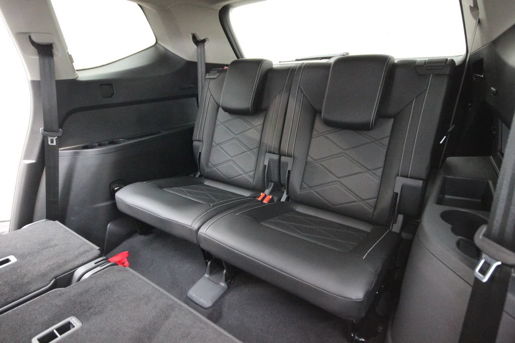 Used 2025 Volkswagen Atlas SE AWD/4WD image 30