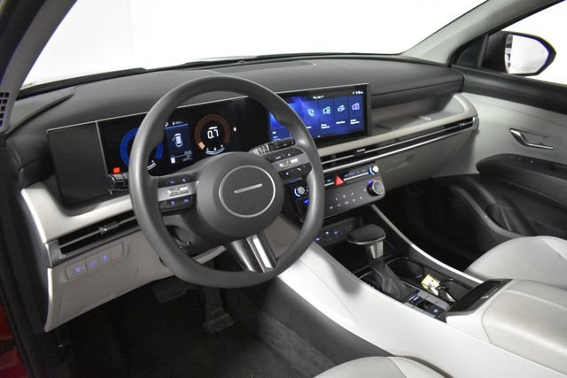 Used 2025 Hyundai Tucson SEL FWD image 13