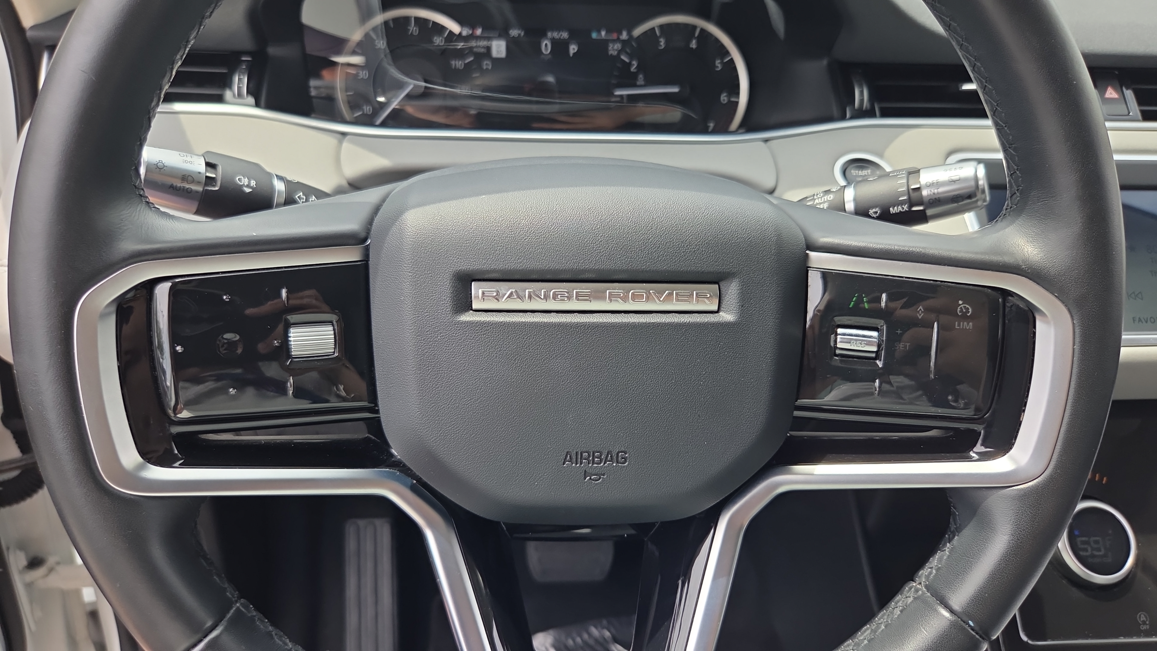 Used 2022 Land Rover Range Rover Evoque S AWD/4WD image 22