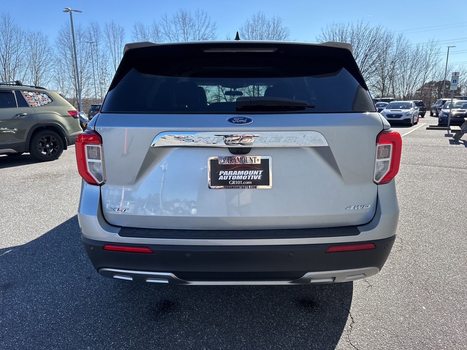 Used 2023 Ford Explorer XLT w/ Equipment Group 202A image 6