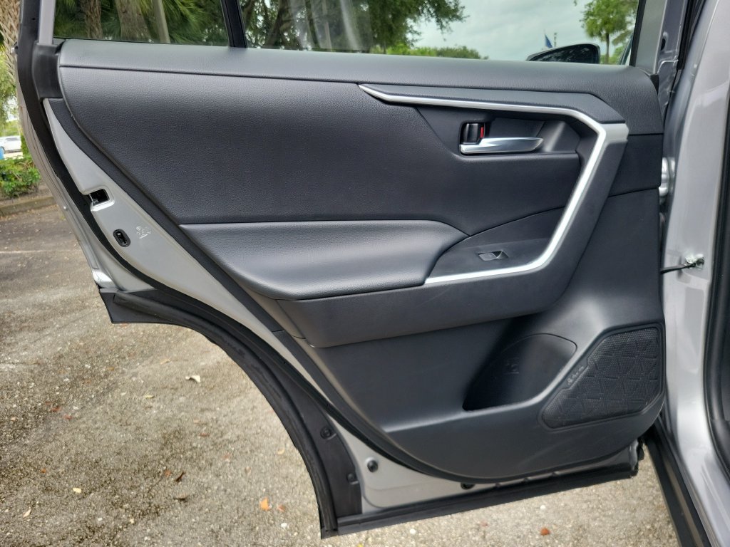 Used 2024 Toyota RAV4 XLE Premium FWD image 8