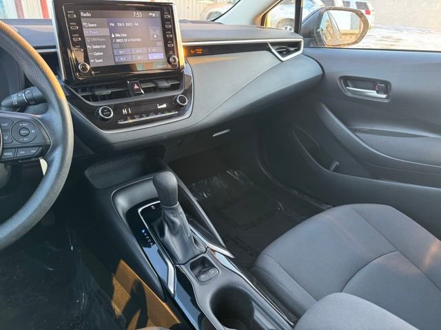 Used 2021 Toyota Corolla LE w/ Carpet Mat Package (TMS) image 17