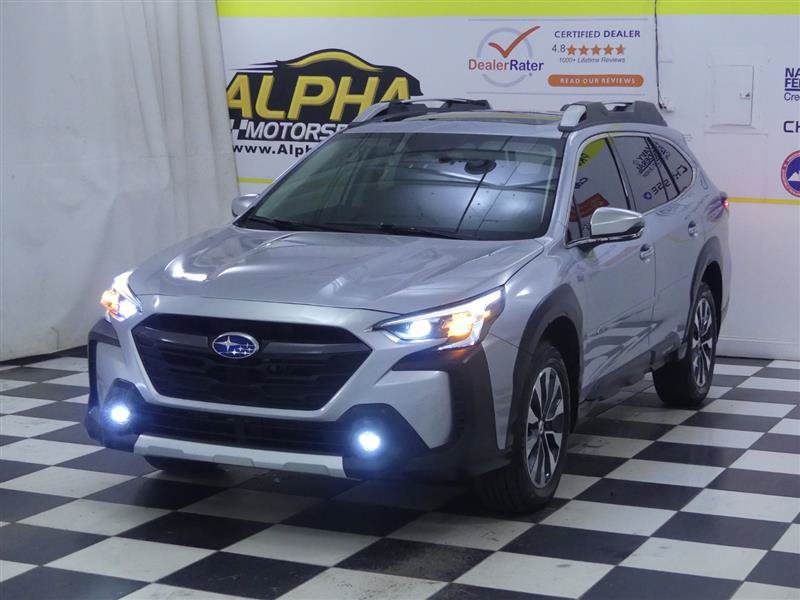 Used 2025 Subaru Outback Touring XT AWD/4WD image 4