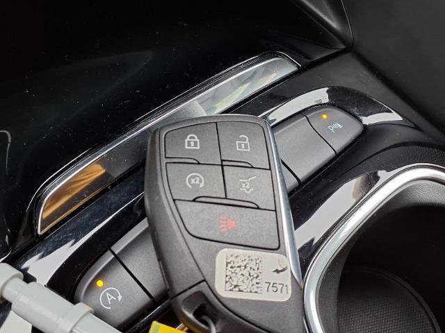 Used 2023 Buick Envision Essence w/ Sport Touring Package image 11