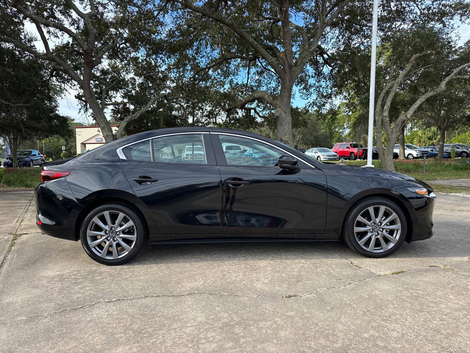 Used 2024 MAZDA MAZDA3 s image 2