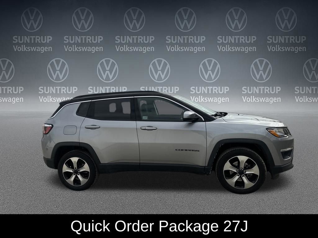 Used 2018 Jeep Compass Latitude w/ Popular Equipment Group image 8