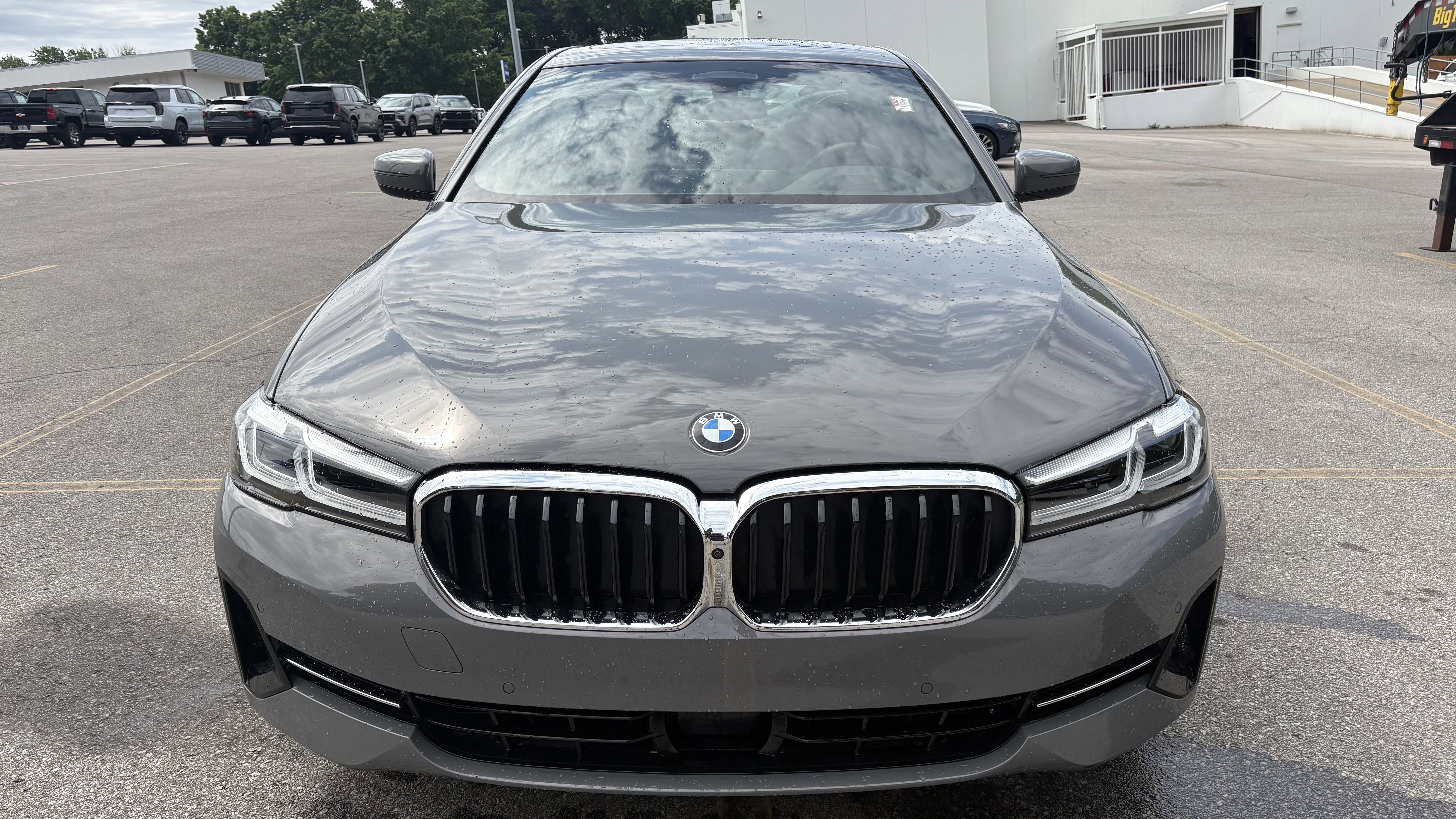 Used 2021 BMW 540i xDrive w/ Premium Package AWD/4WD image 3