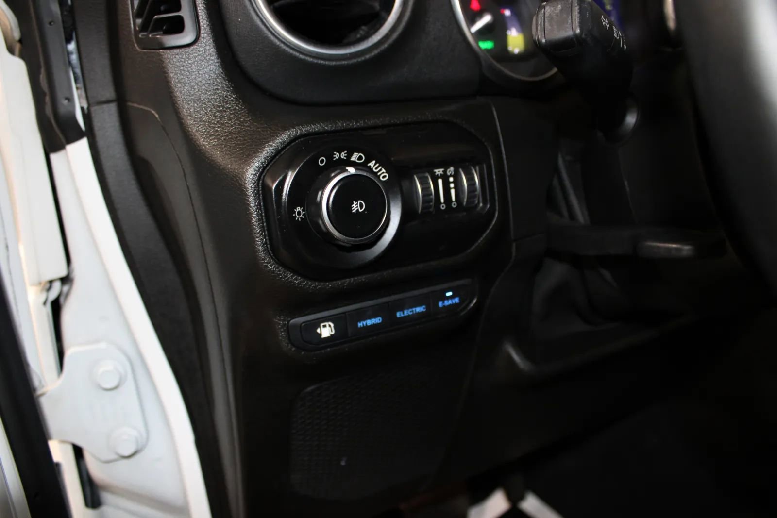 Used 2021 Jeep Wrangler Unlimited Sahara w/ Cold Weather Group image 39