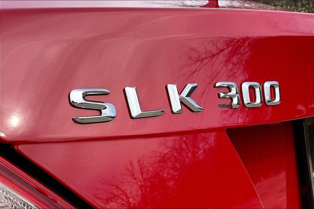 Used 2016 Mercedes-Benz SLK 300 image 22