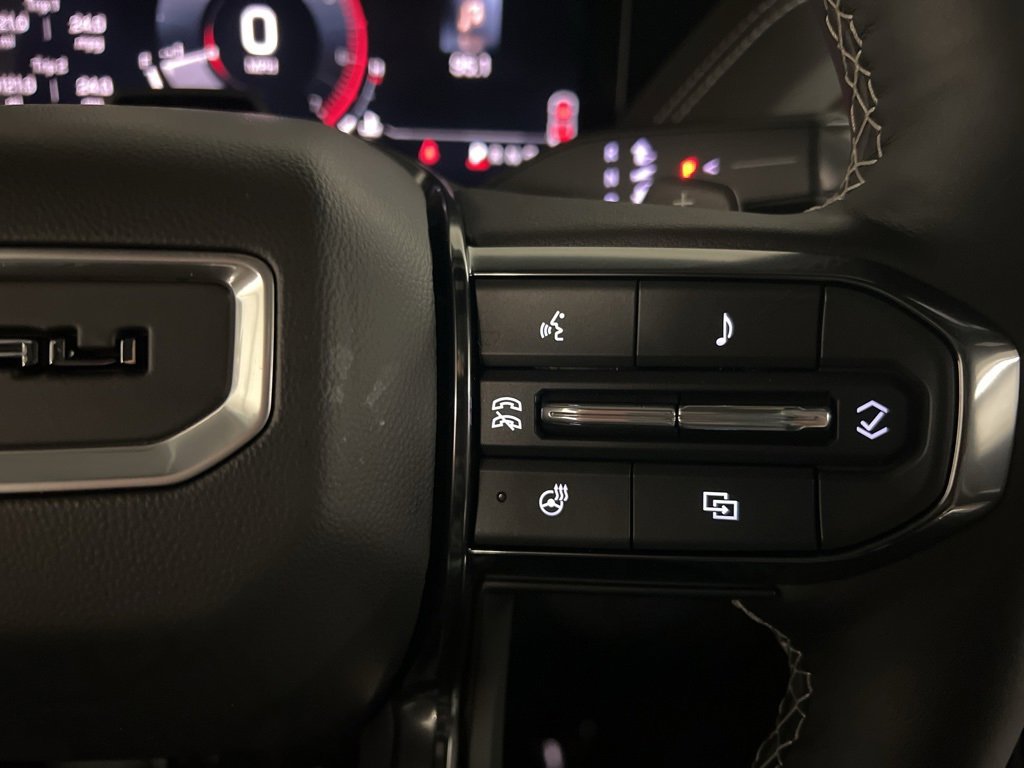 Used 2025 GMC Yukon XL Denali Ultimate image 22