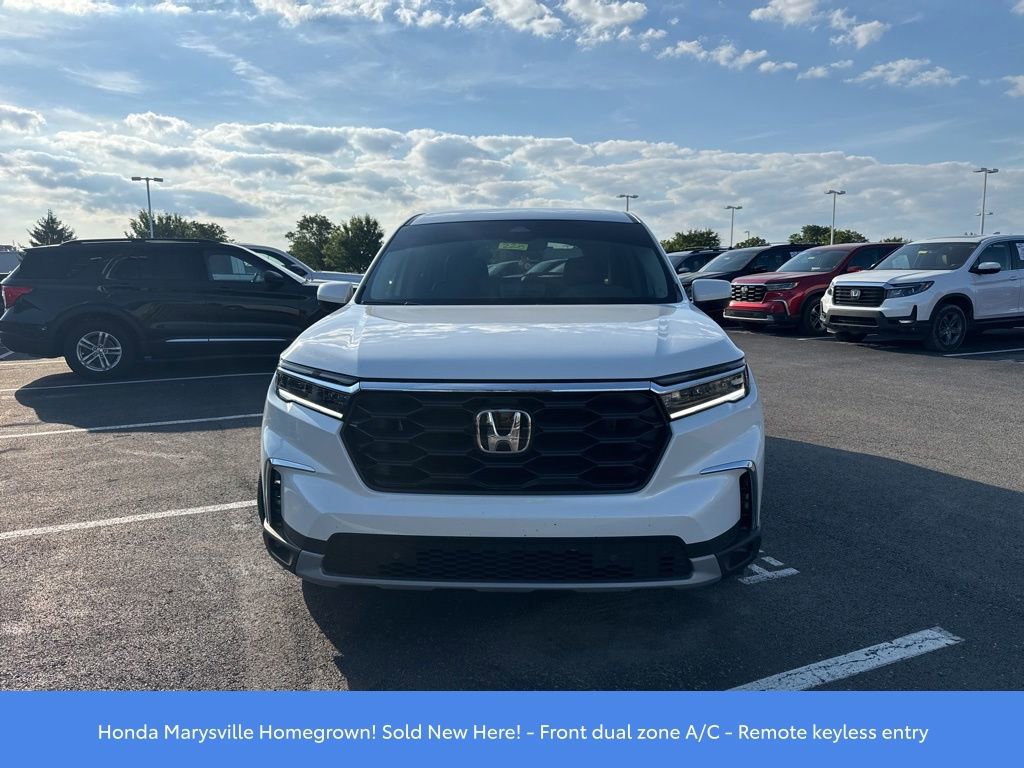 Used 2025 Honda Pilot EX-L image 2