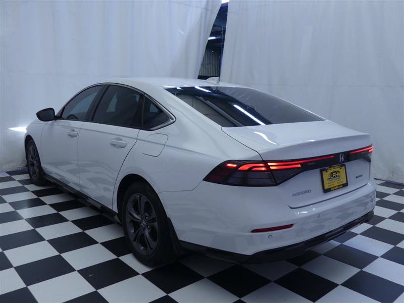 Used 2024 Honda Accord EX-L image 5