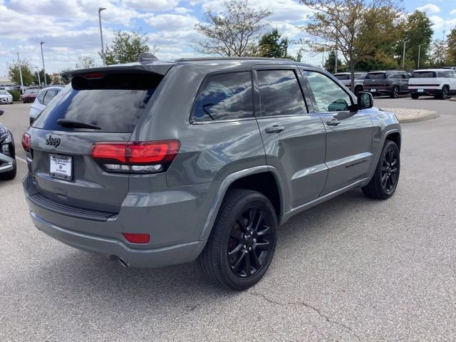 Used 2020 Jeep Grand Cherokee Altitude image 5