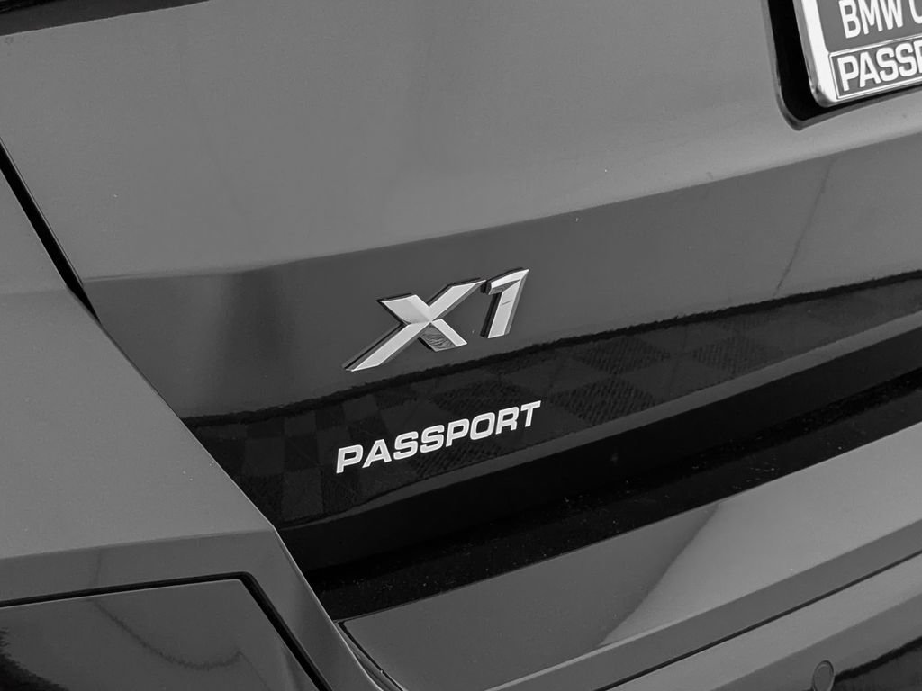 Certified 2024 BMW X1 xDrive28i w/ M Sport Package AWD/4WD image 11