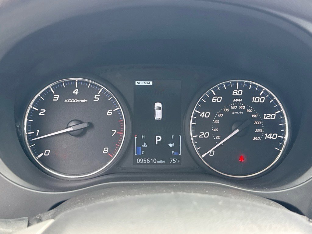 Used 2020 Mitsubishi Outlander ES image 20