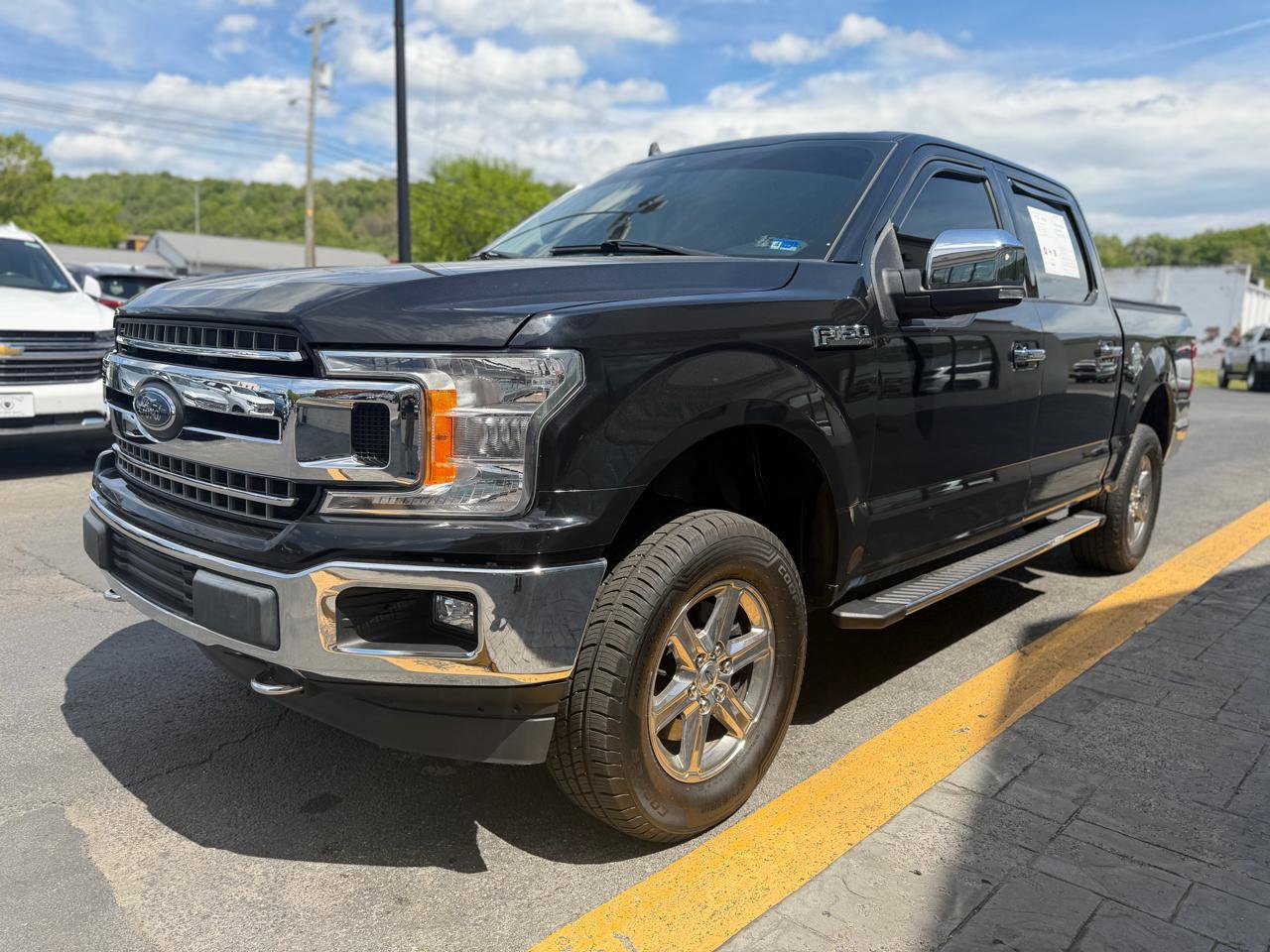 Used 2019 Ford F150 XLT w/ Equipment Group 302A Luxury AWD/4WD image 4