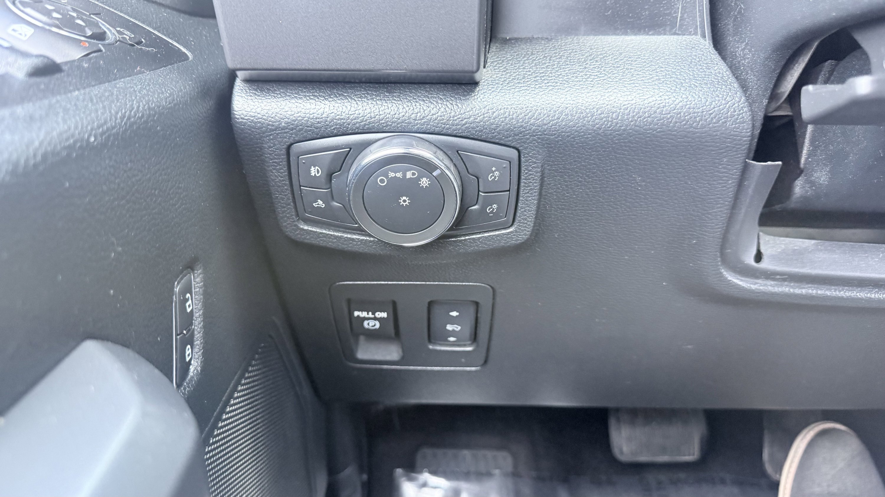 Used 2016 Ford F150 XLT w/ Equipment Group 301A Mid RWD image 53
